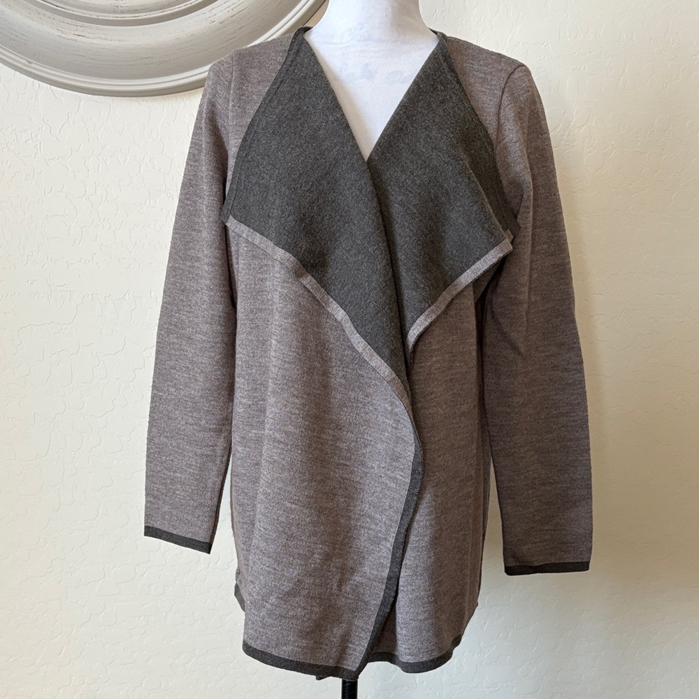 Lineamaglia Elegant Two-Tone Open Front Cardigan, wool blend. XL. Made in Italy.